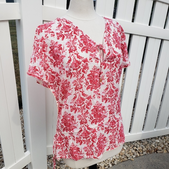 Old Navy Tops - Old Navy Red White Floral Damask Summer Blouse